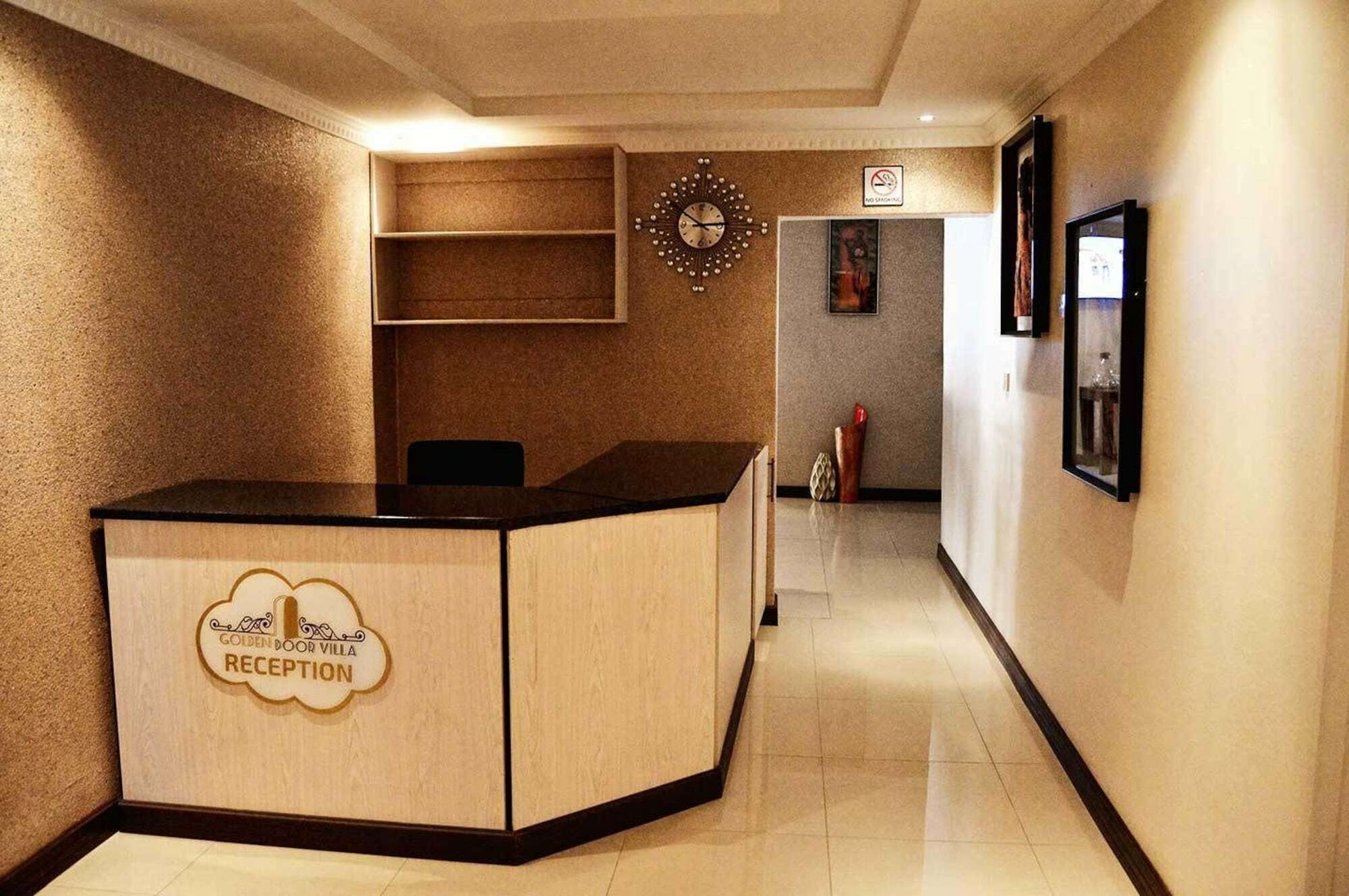 Golden Door Villa Gaborone Buitenkant foto